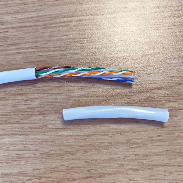 Afisoleret UTP-kabel